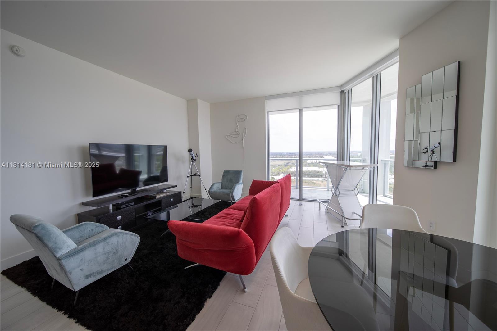 METROPICA NORTH TOWER ONE - Residential Lease