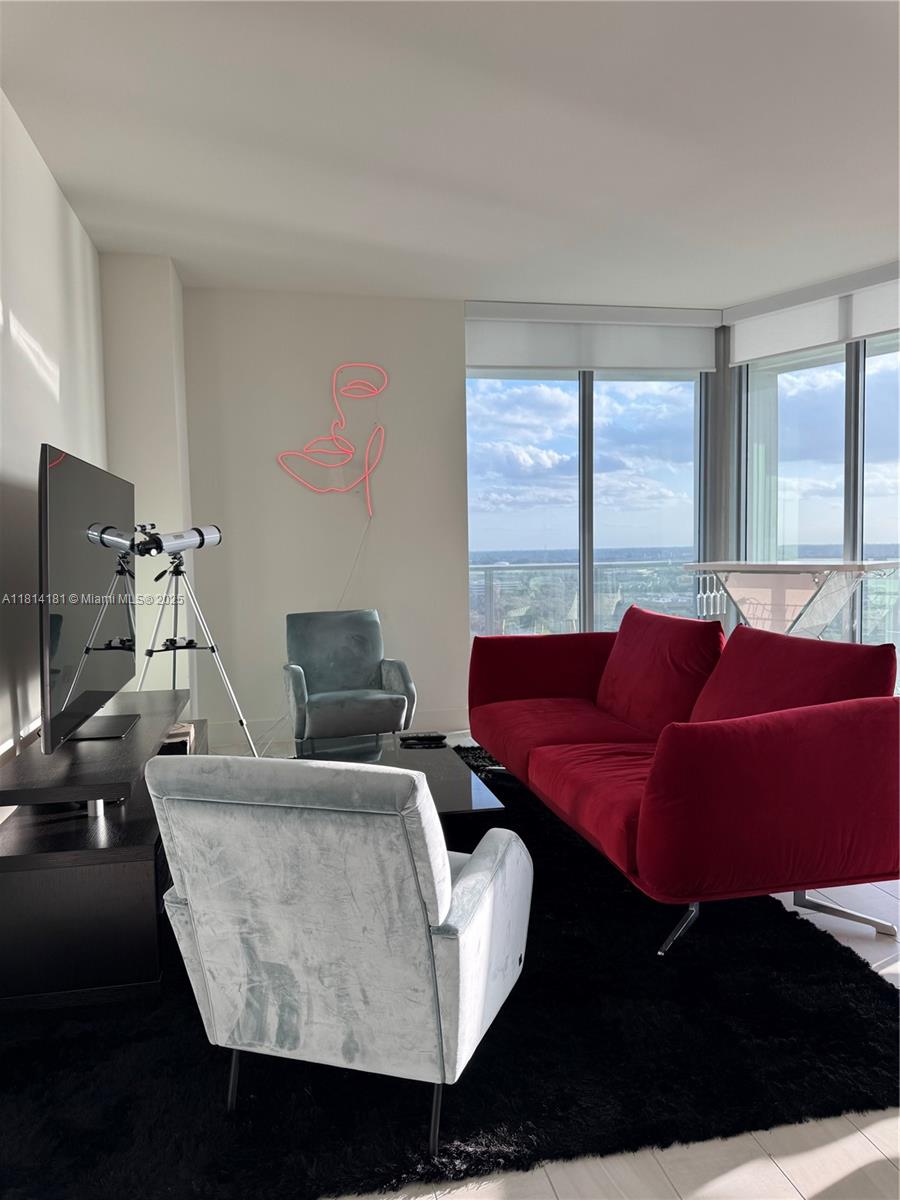 METROPICA NORTH TOWER ONE - Residential Lease