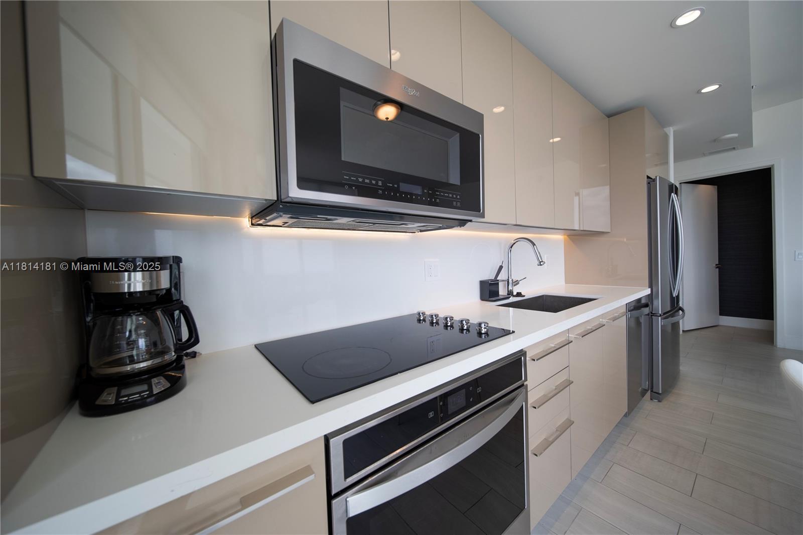 METROPICA NORTH TOWER ONE - Residential Lease