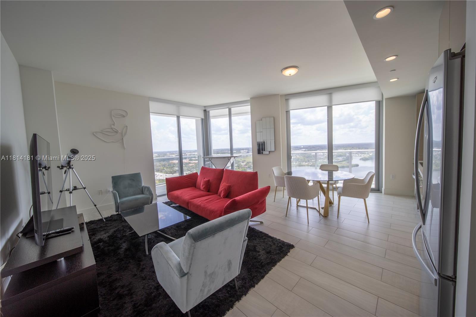 METROPICA NORTH TOWER ONE - Residential Lease