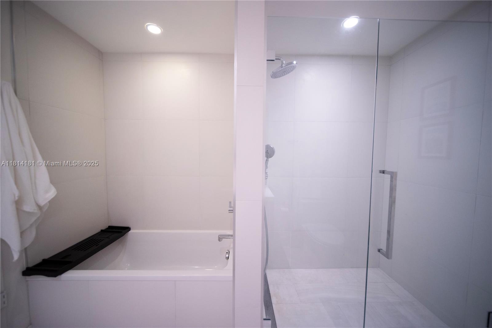 METROPICA NORTH TOWER ONE - Residential Lease