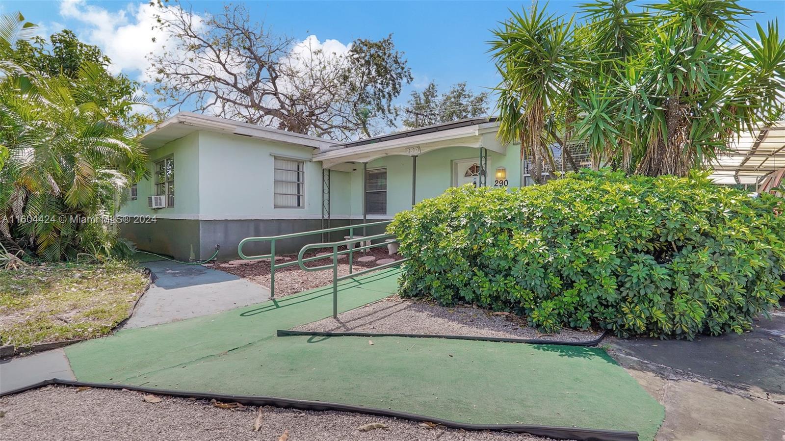 290 NW 188th St
