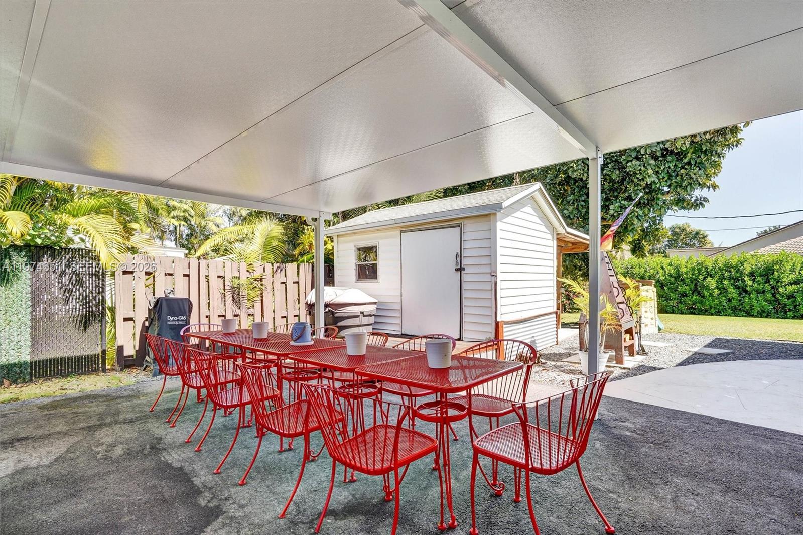 GARDEN GROVES - Residential