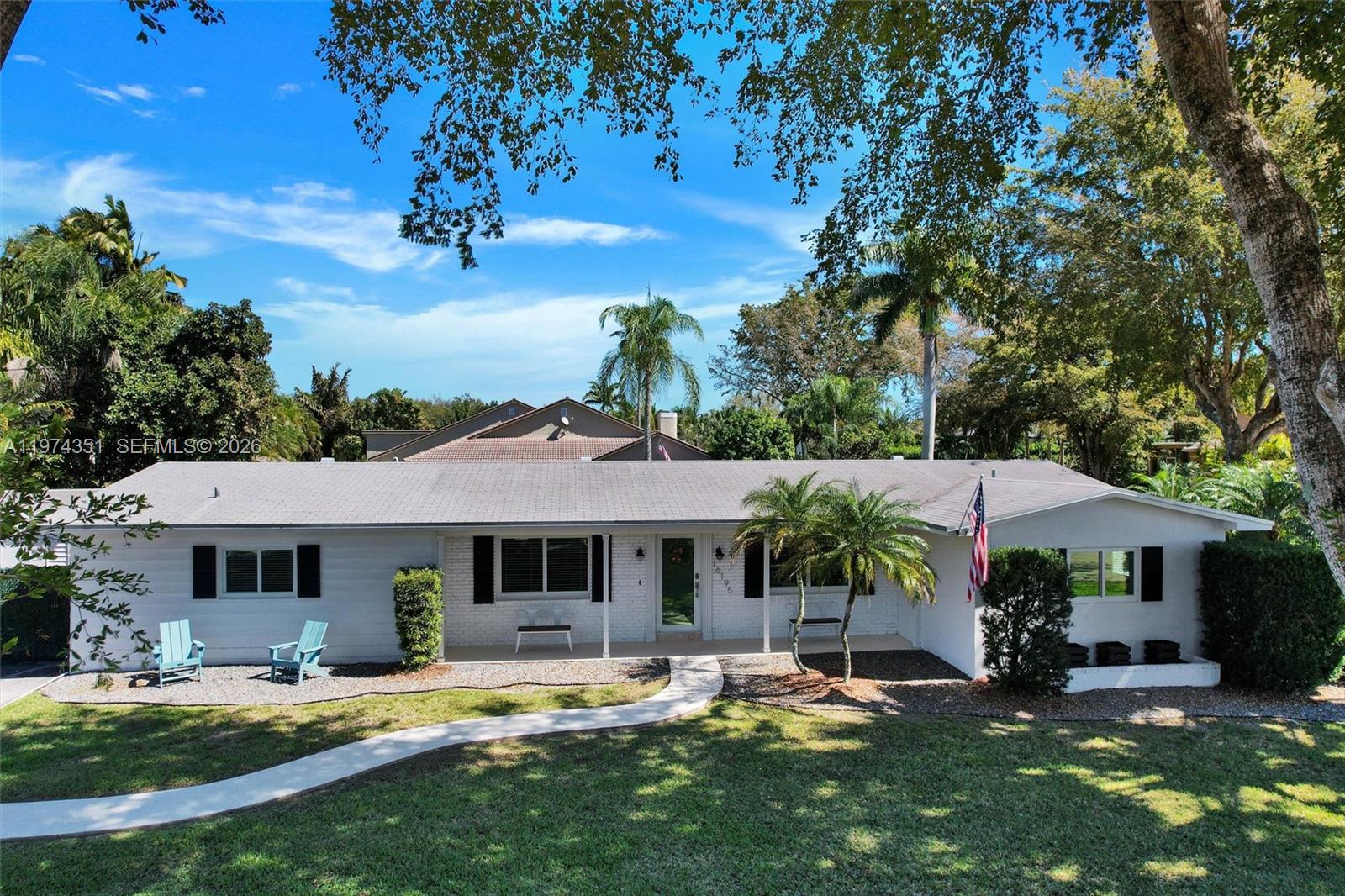 GARDEN GROVES - Residential