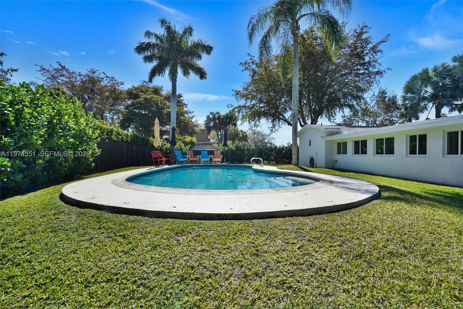 GARDEN GROVES - Residential