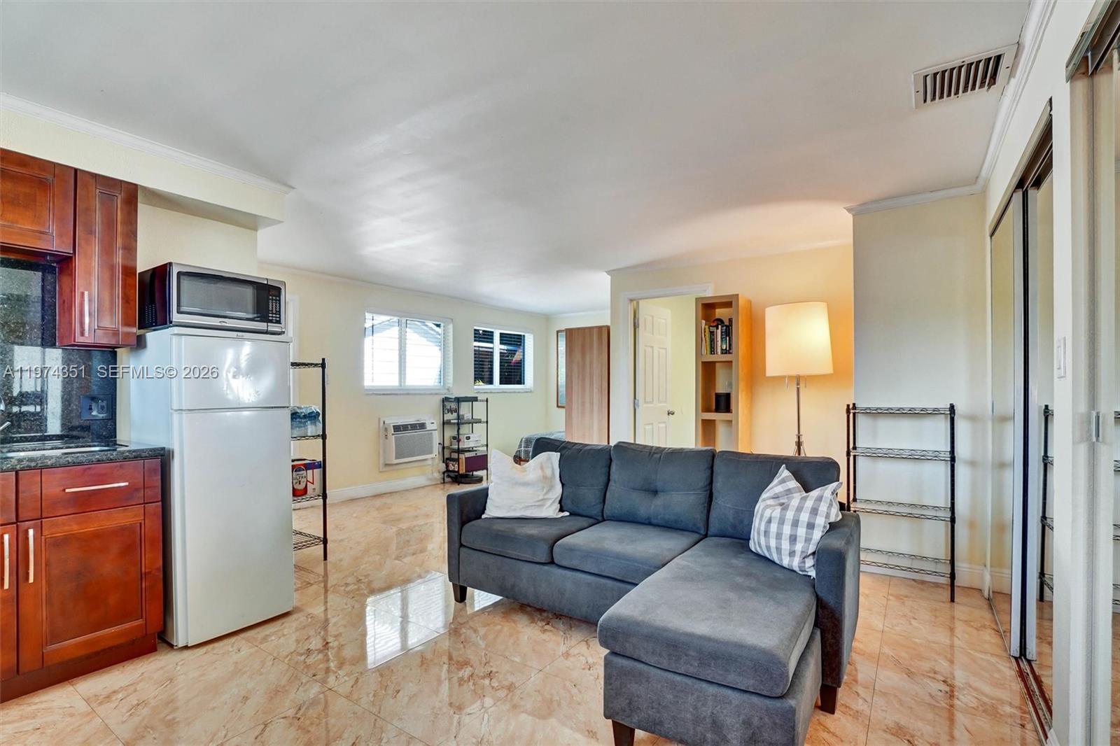 GARDEN GROVES - Residential