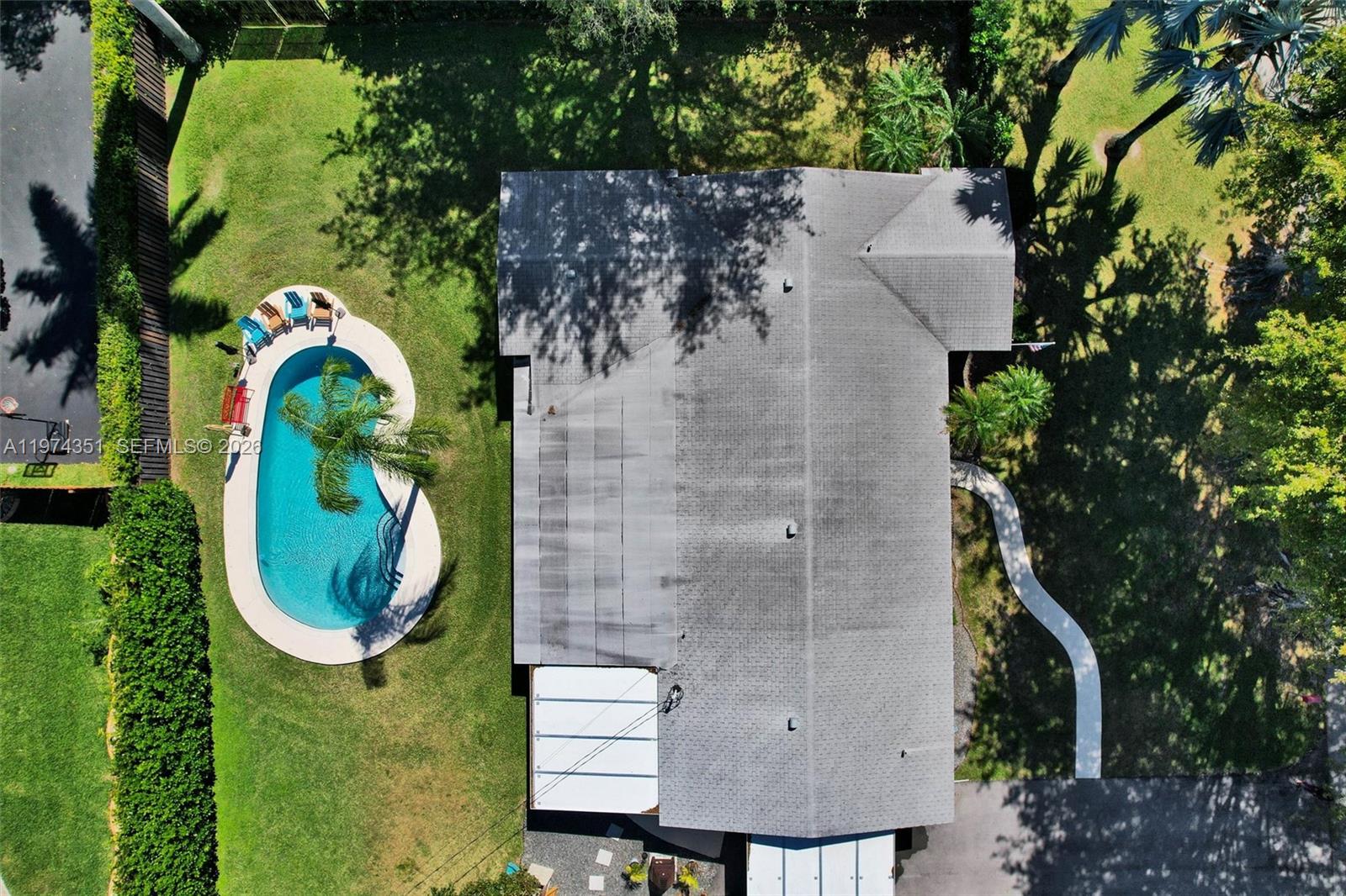 GARDEN GROVES - Residential