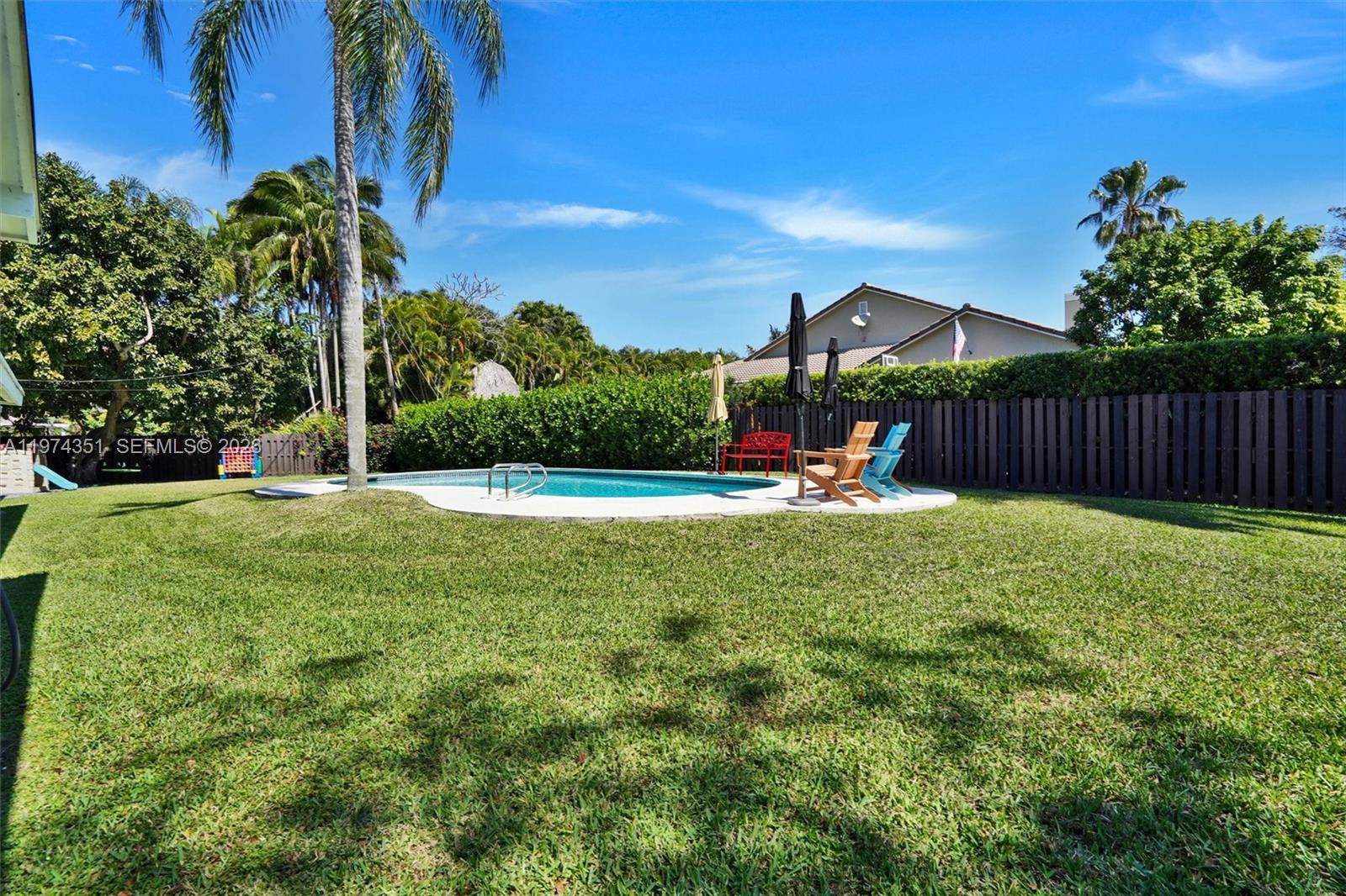 GARDEN GROVES - Residential