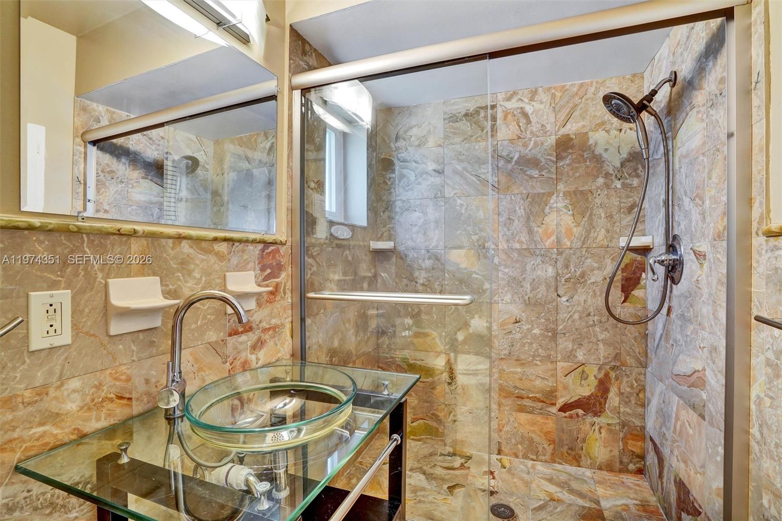 GARDEN GROVES - Residential