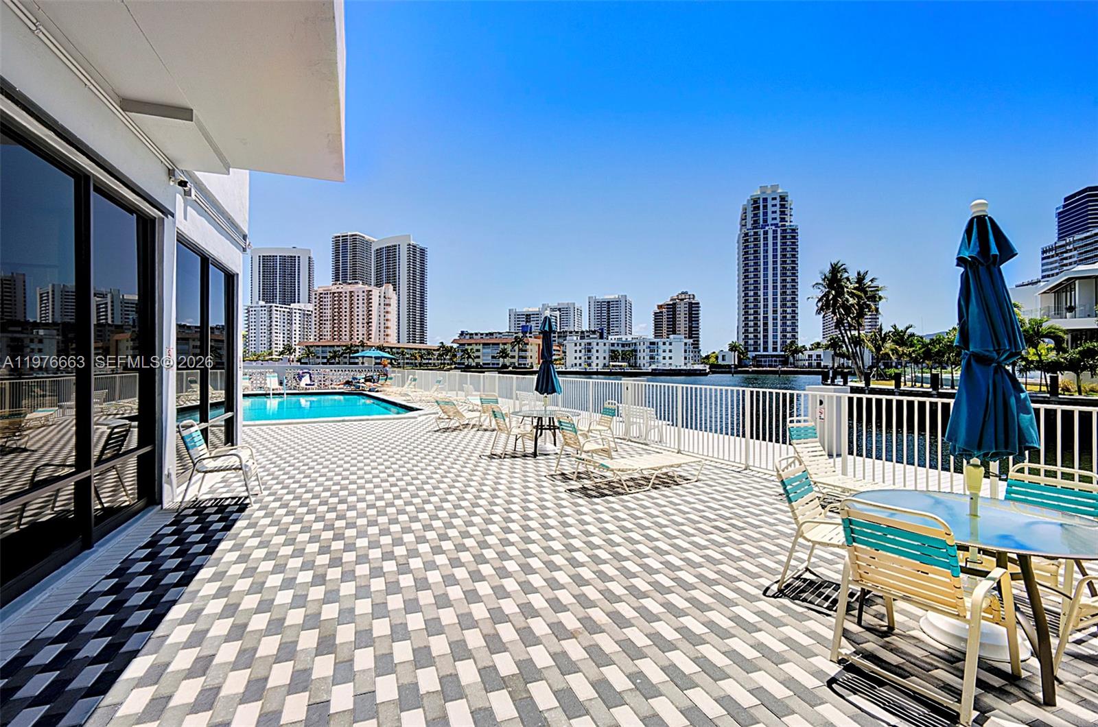 GOLDEN SURF TOWERS CONDO - Residential