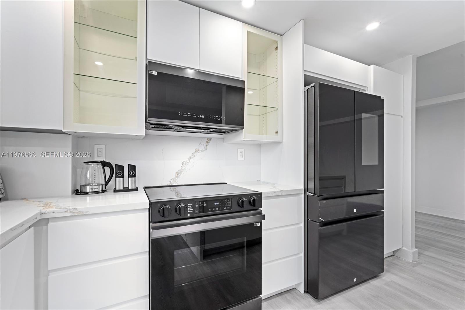 GOLDEN SURF TOWERS CONDO - Residential