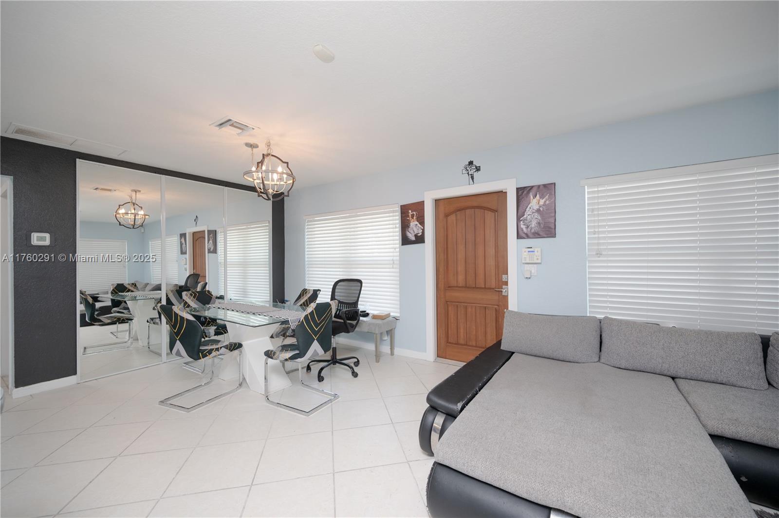 1301 NW 45th St