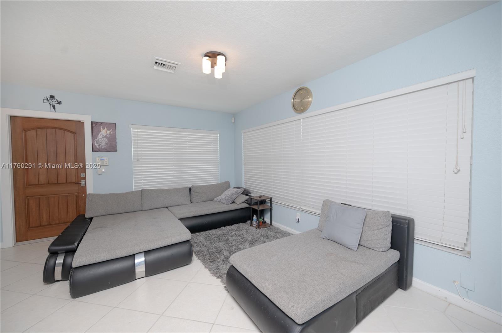 1301 NW 45th St