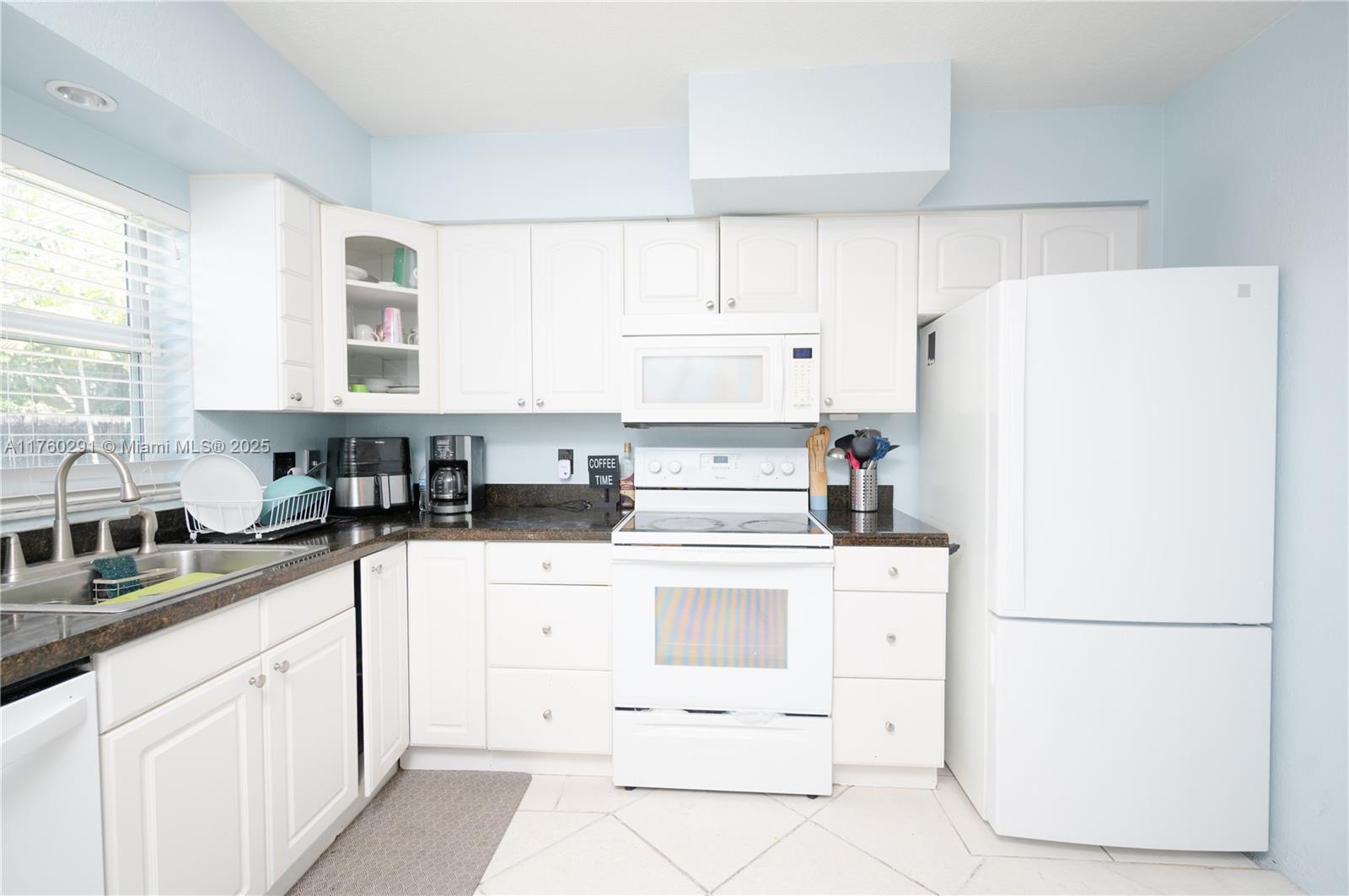 TWIN LAKES RESUB OF BLKS - Residential