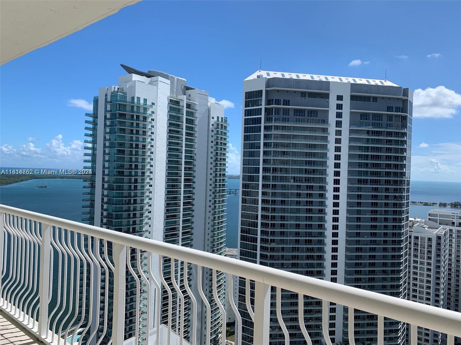 THE CLUB AT BRICKELL BAY - Residential Lease