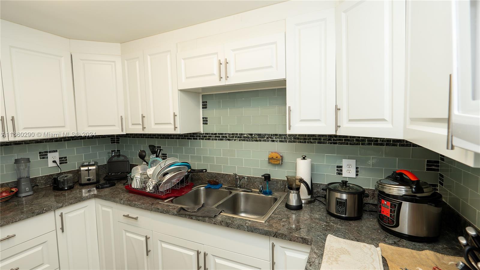 5050 CONDO - Residential