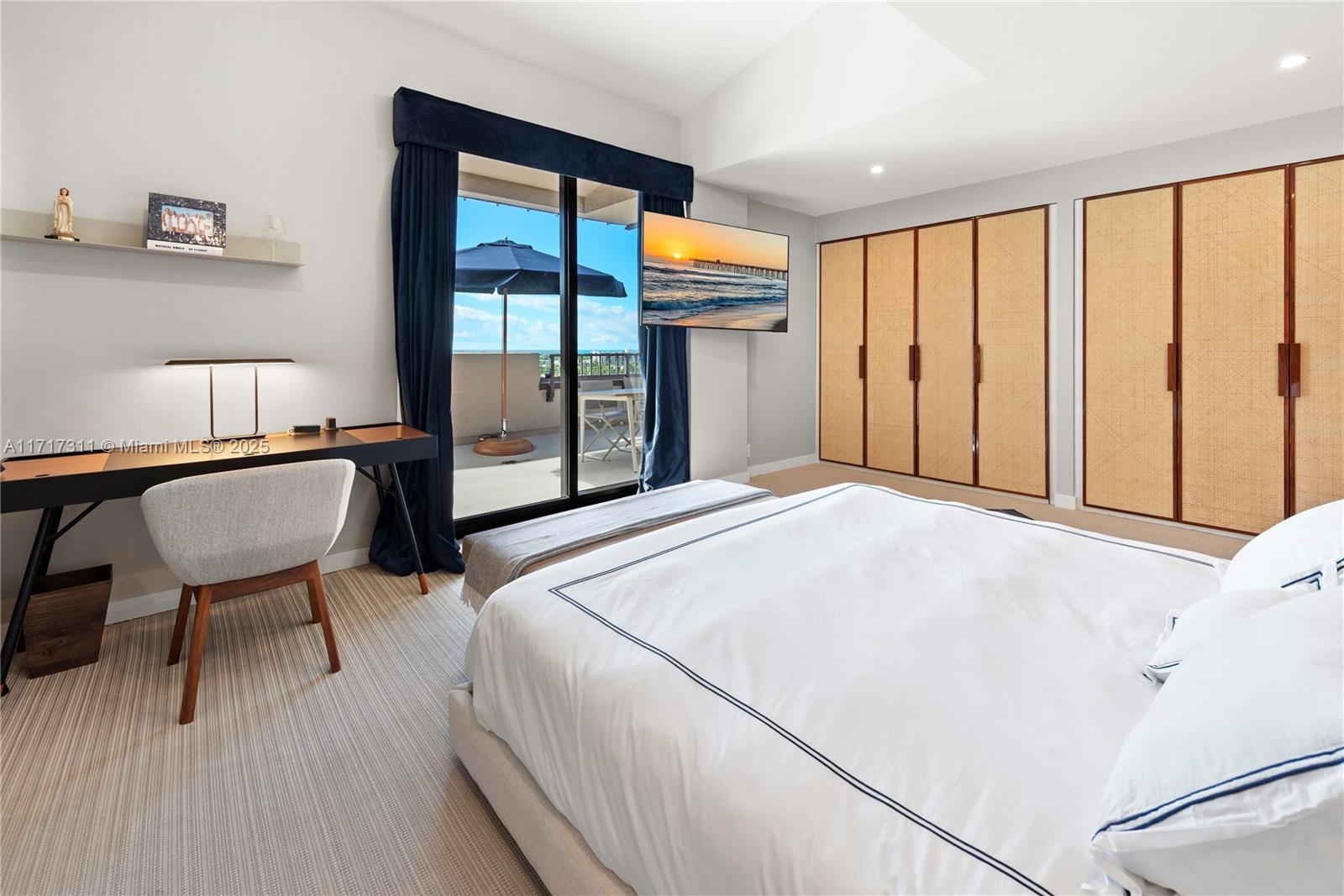 KEY COLONY NO 1 - Residential Lease