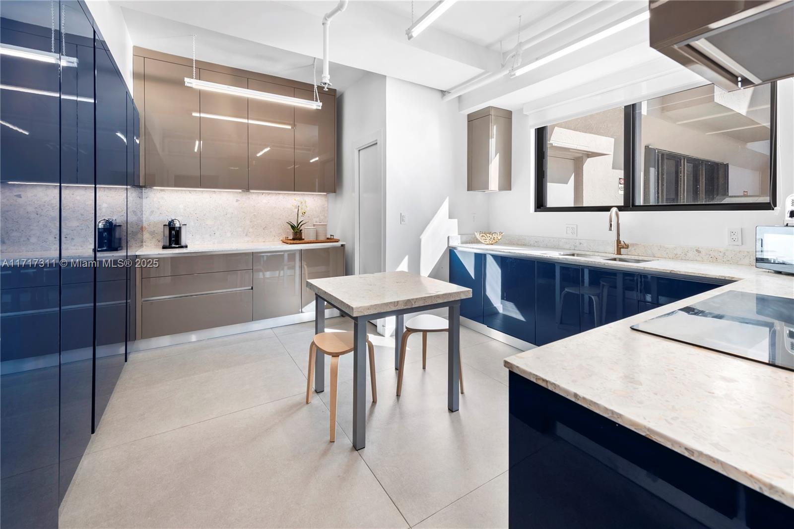 KEY COLONY NO 1 - Residential Lease