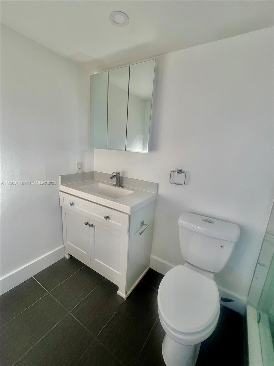 MEADOWBROOK LAKES CONDO - Residential