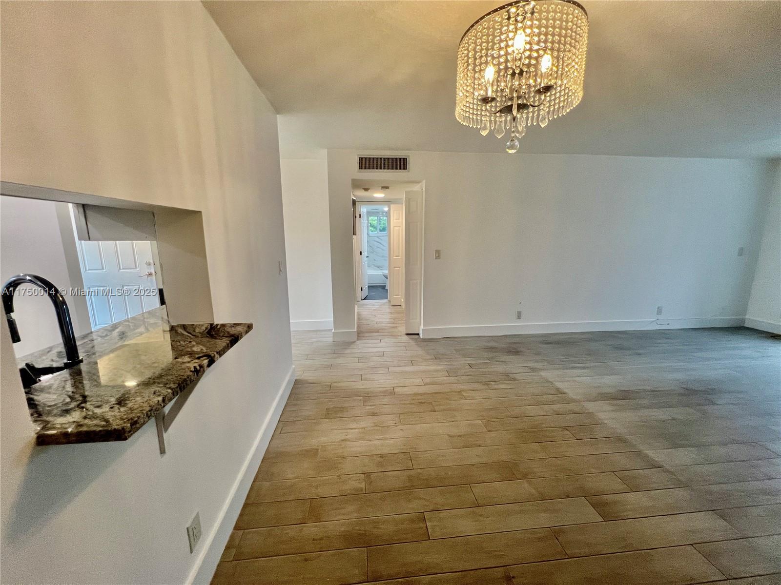 MEADOWBROOK LAKES CONDO - Residential