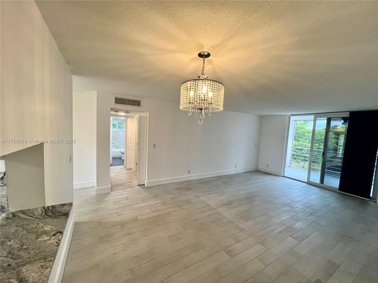 MEADOWBROOK LAKES CONDO - Residential