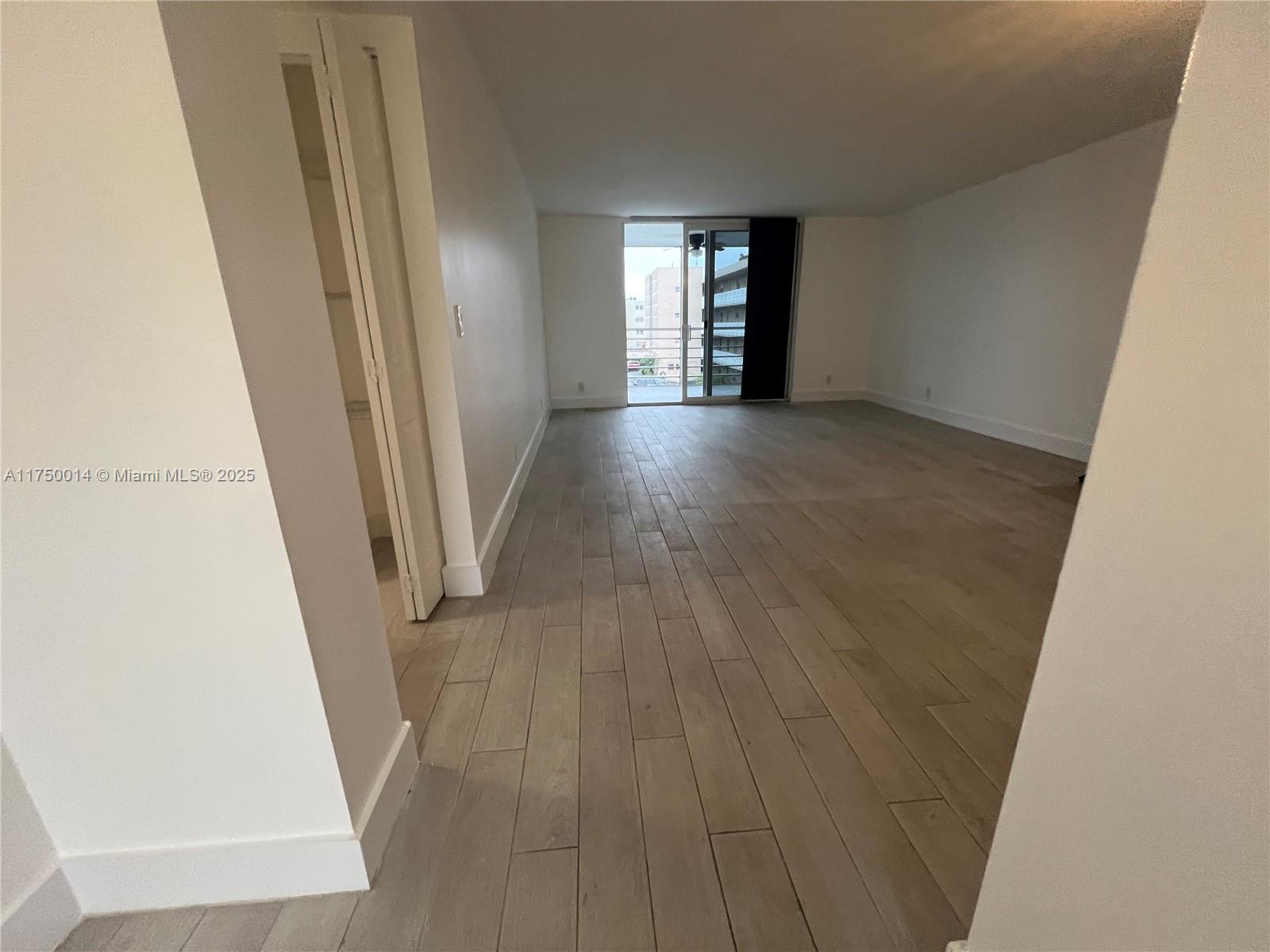 MEADOWBROOK LAKES CONDO - Residential