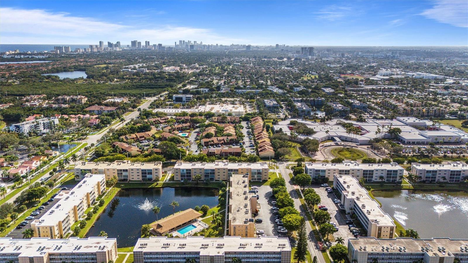 MEADOWBROOK LAKES CONDO - Residential
