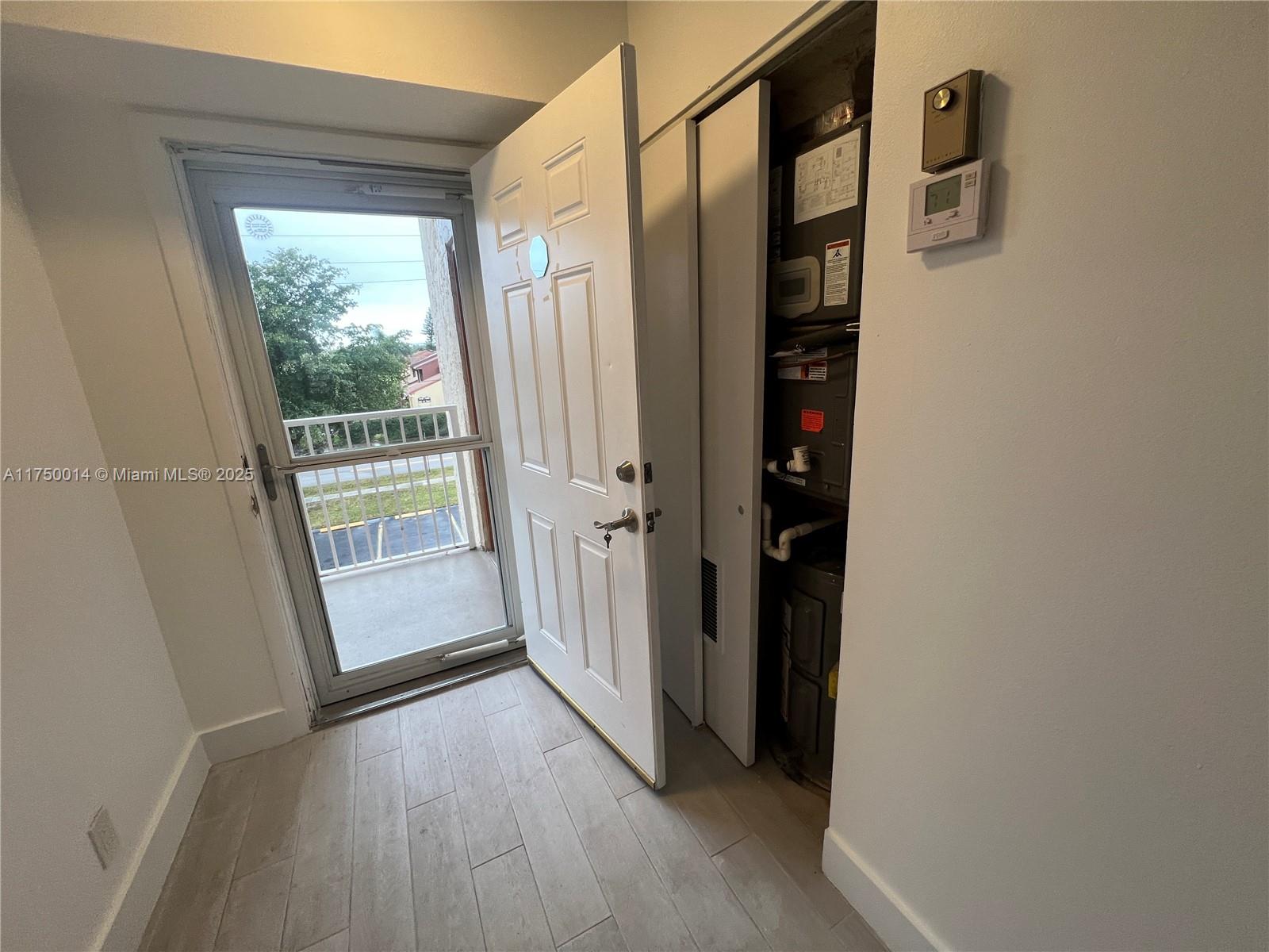 MEADOWBROOK LAKES CONDO - Residential