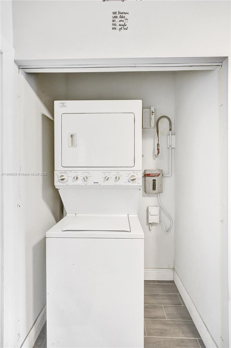 WOODLAND PARK AMD PLAT - Residential Lease