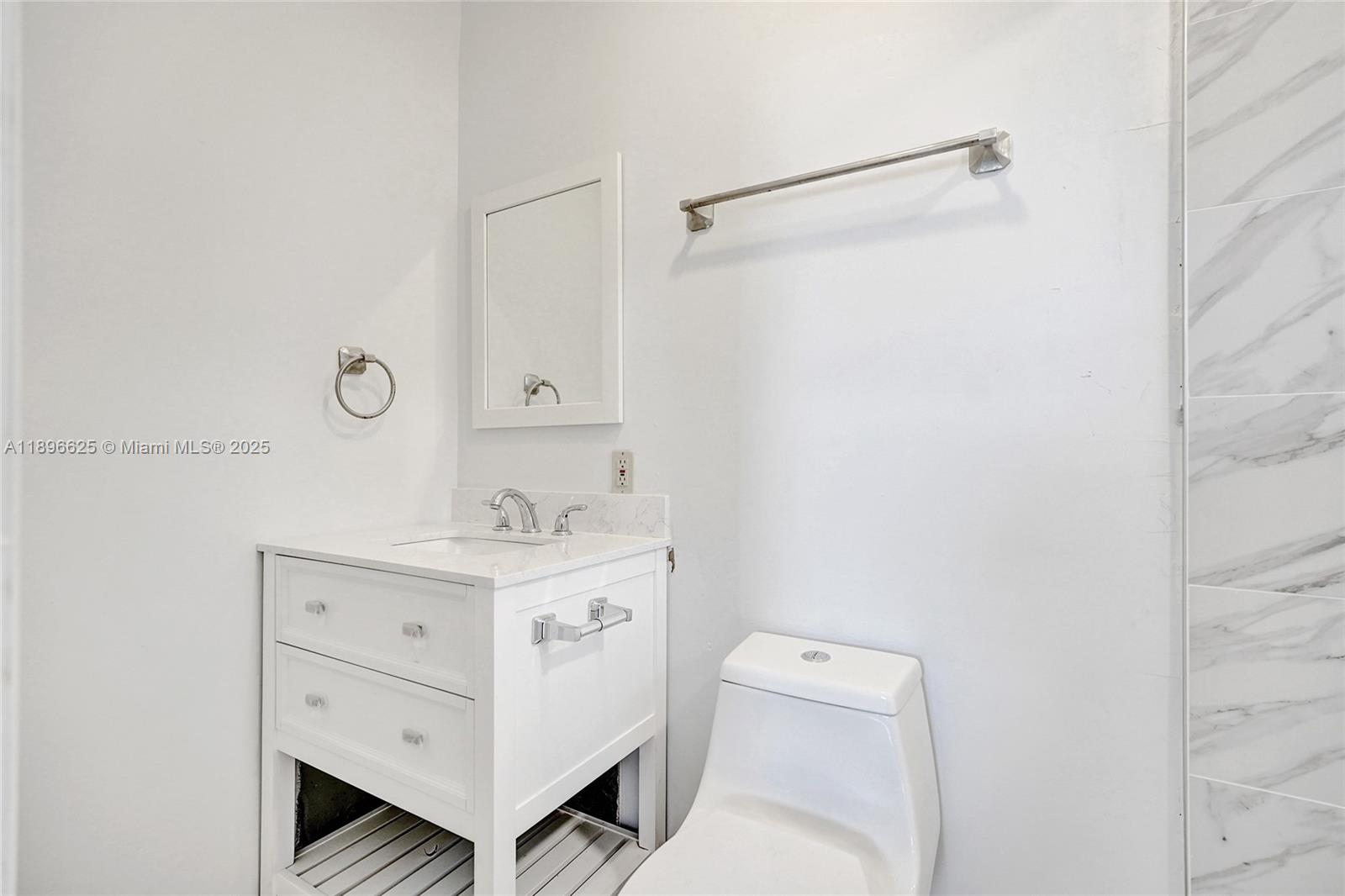WOODLAND PARK AMD PLAT - Residential Lease