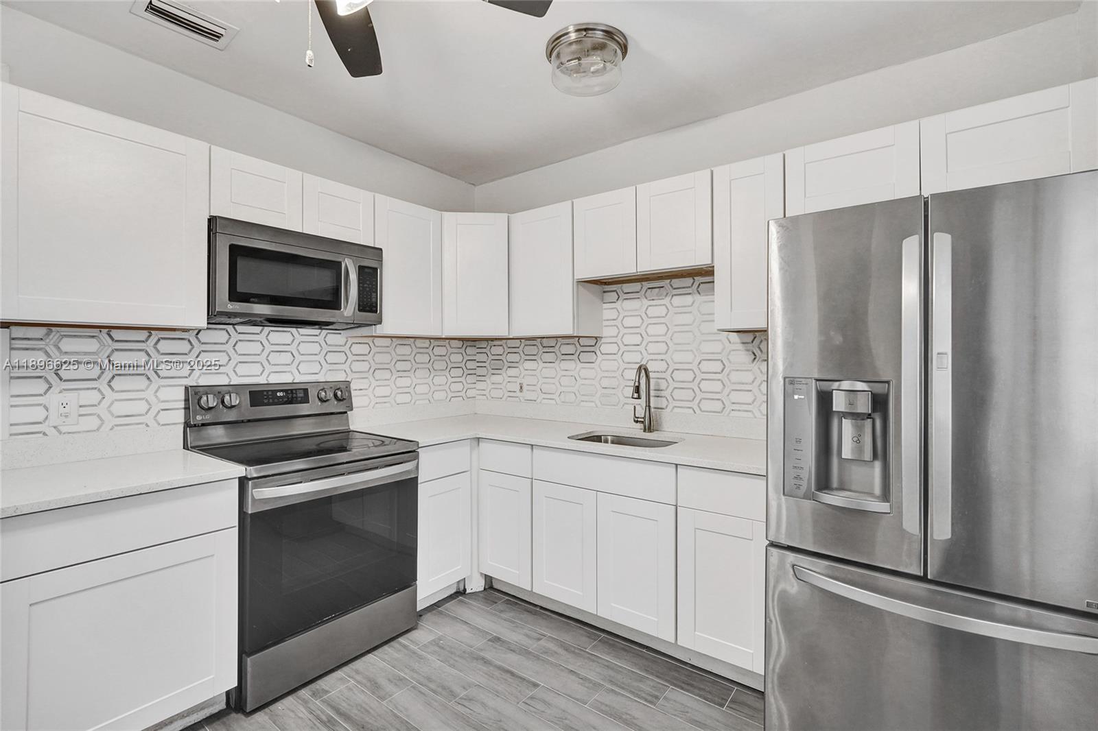 WOODLAND PARK AMD PLAT - Residential Lease