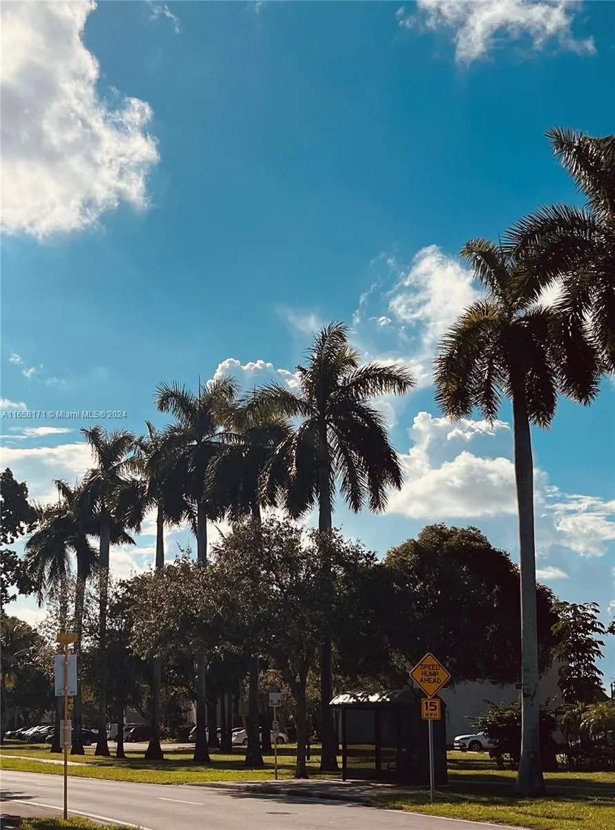 Sunrise, Florida 33322, United States, 1 Bedroom Bedrooms, ,1 BathroomBathrooms,Residential,Active,44170