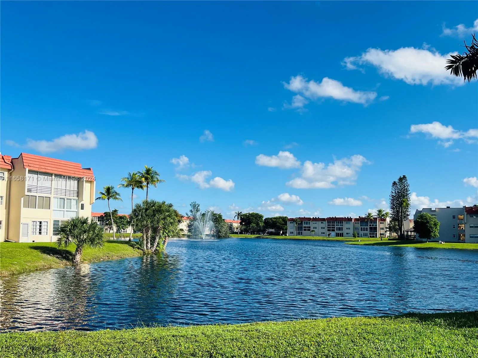 Sunrise, Florida 33322, United States, 1 Bedroom Bedrooms, ,1 BathroomBathrooms,Residential,Active,44170