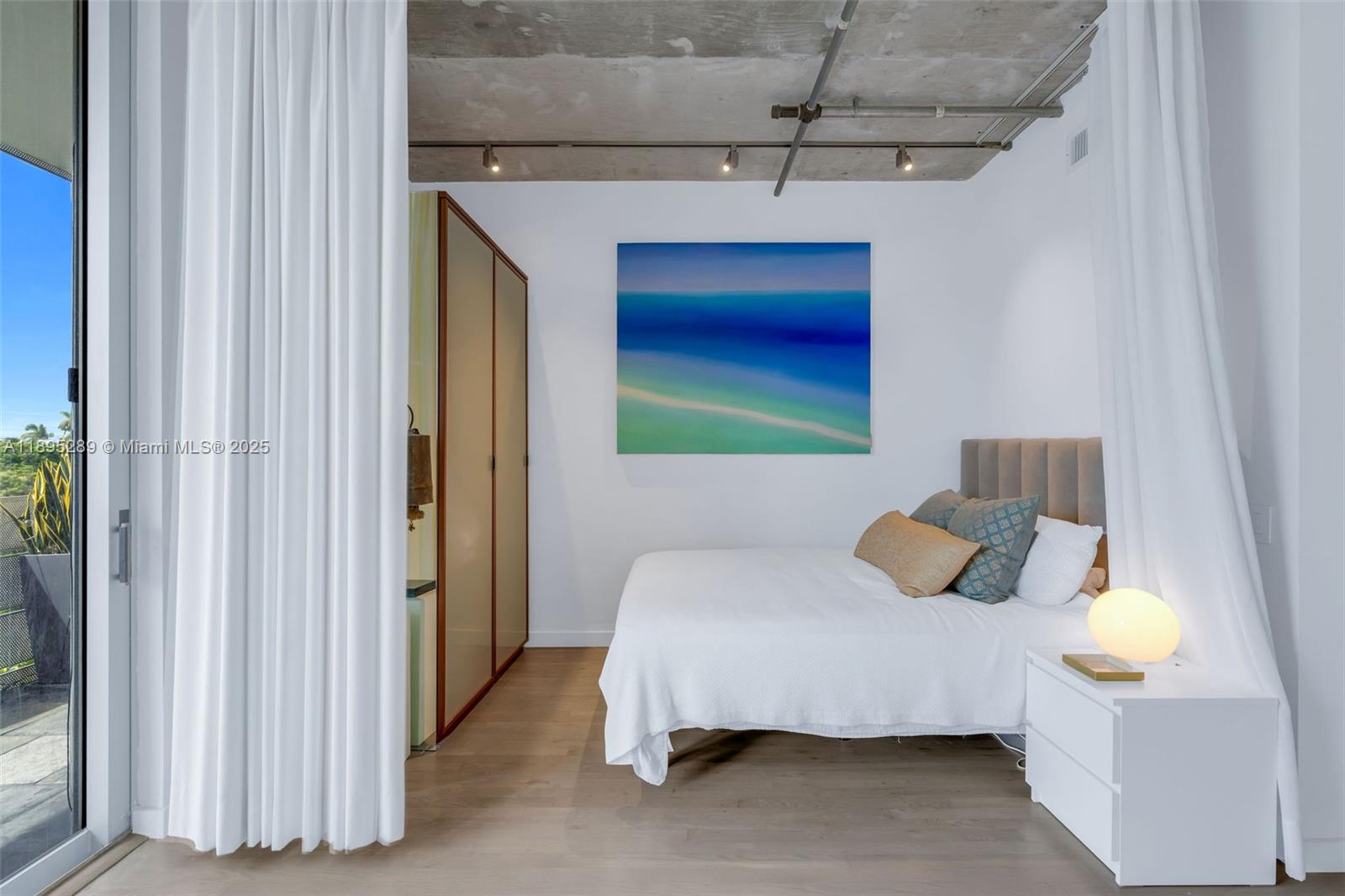 THE MONTCLAIR CONDO - Residential Lease