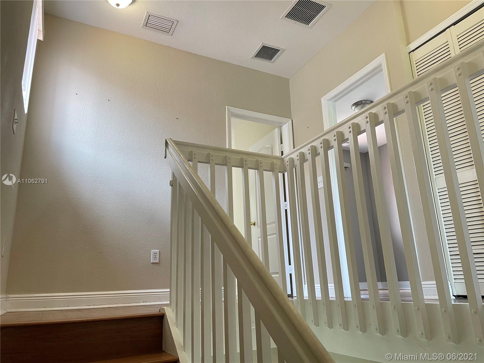 BIRD VILLAS CONDO - Residential