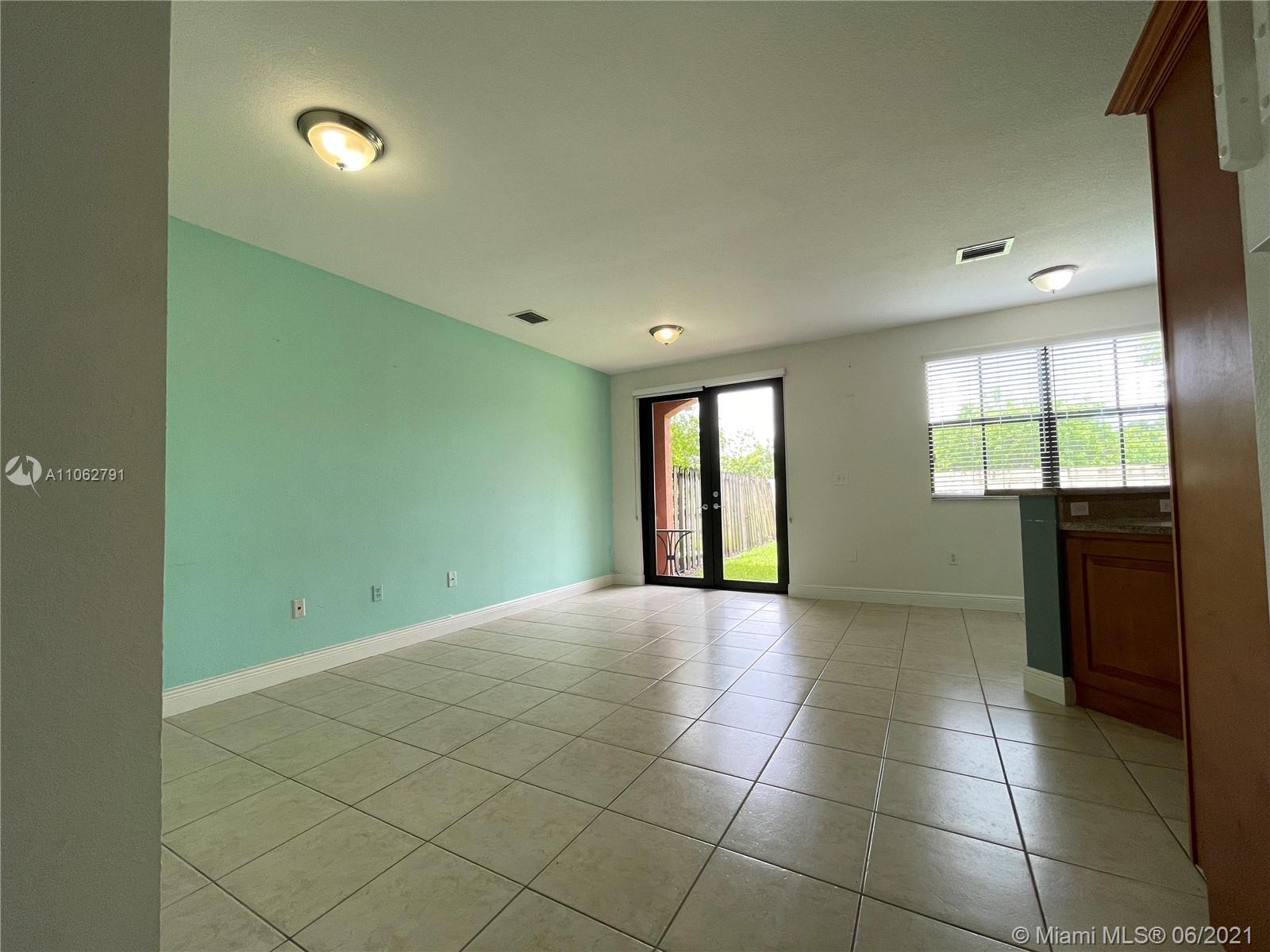 BIRD VILLAS CONDO - Residential