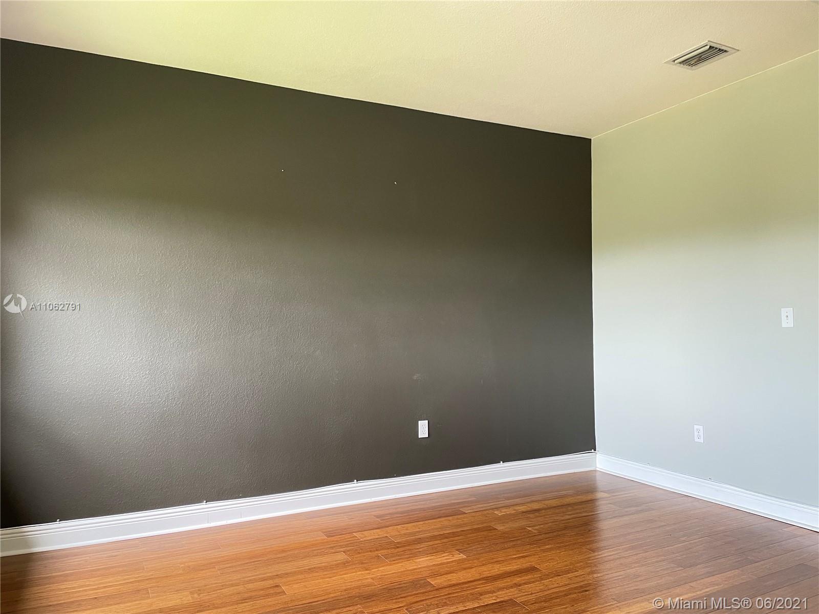 BIRD VILLAS CONDO - Residential