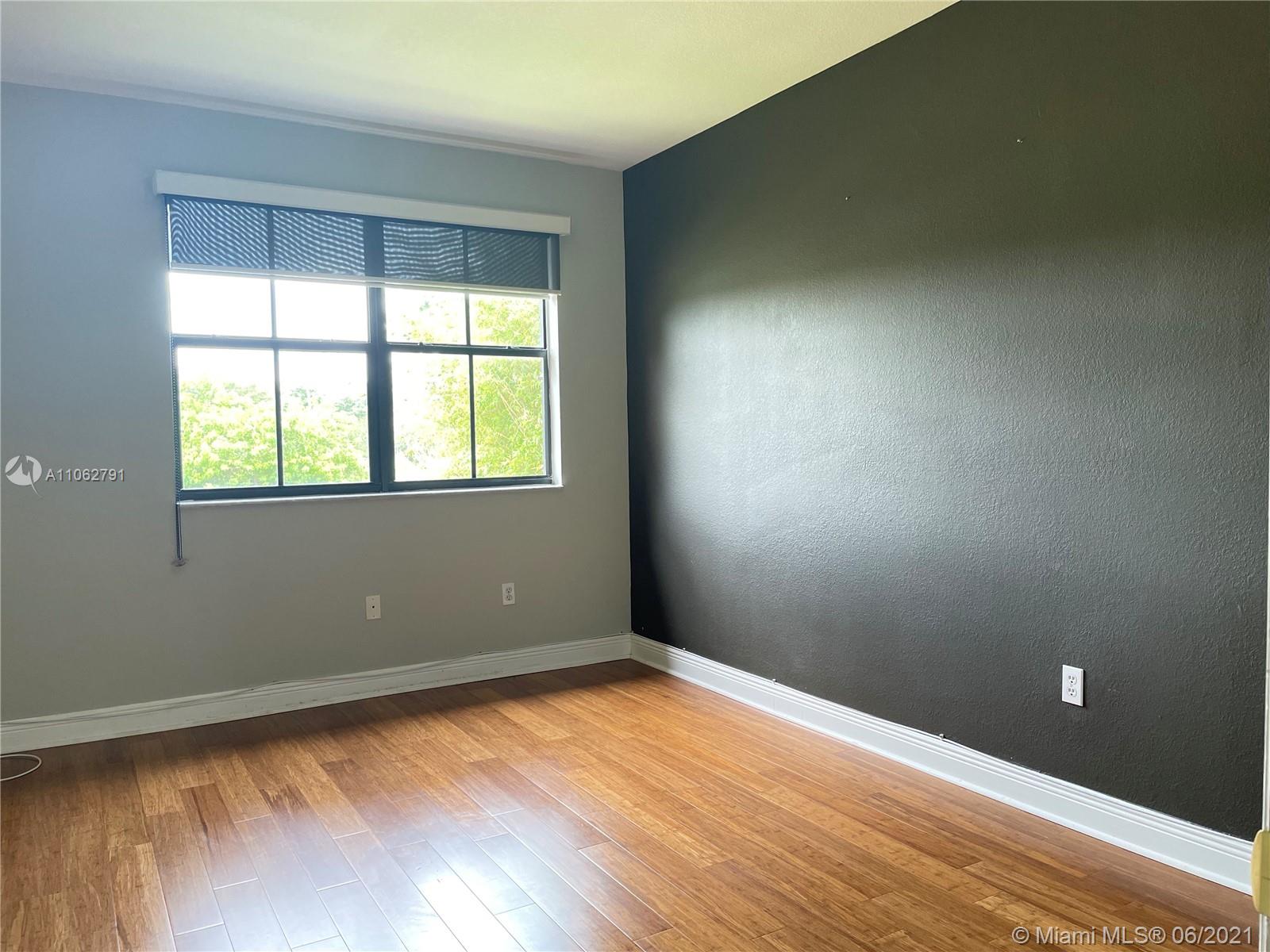 BIRD VILLAS CONDO - Residential