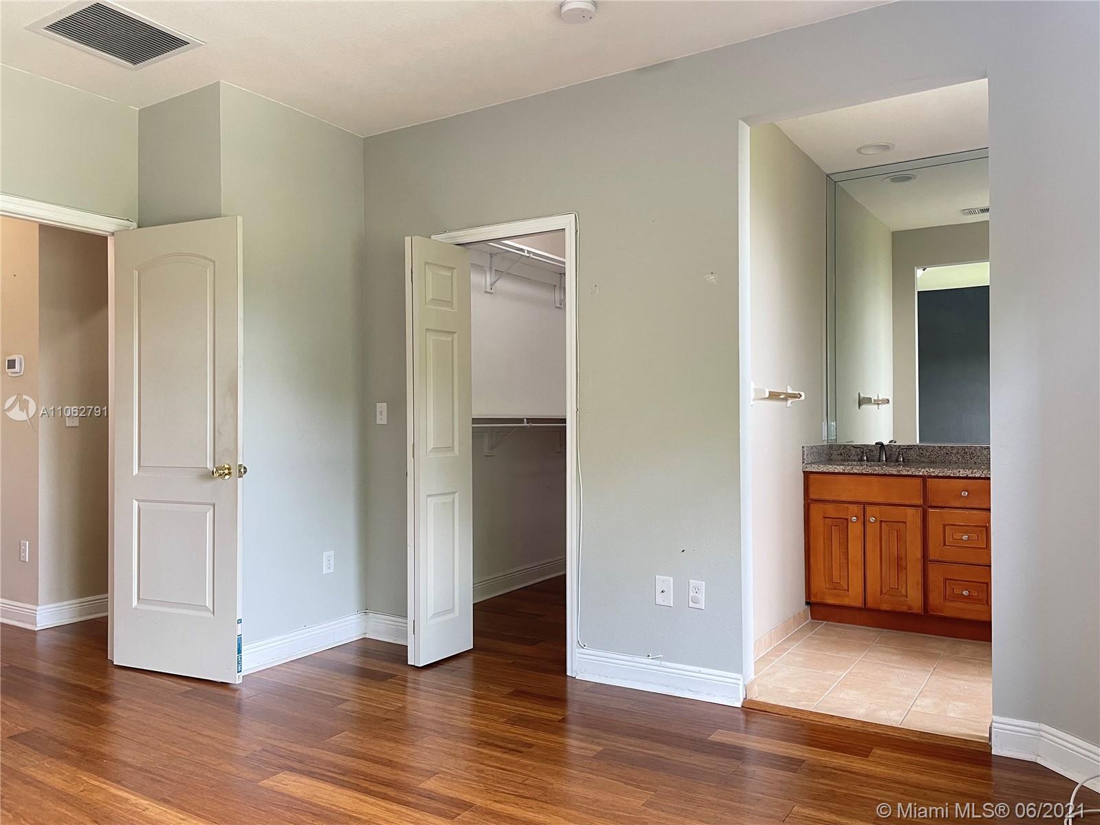 BIRD VILLAS CONDO - Residential