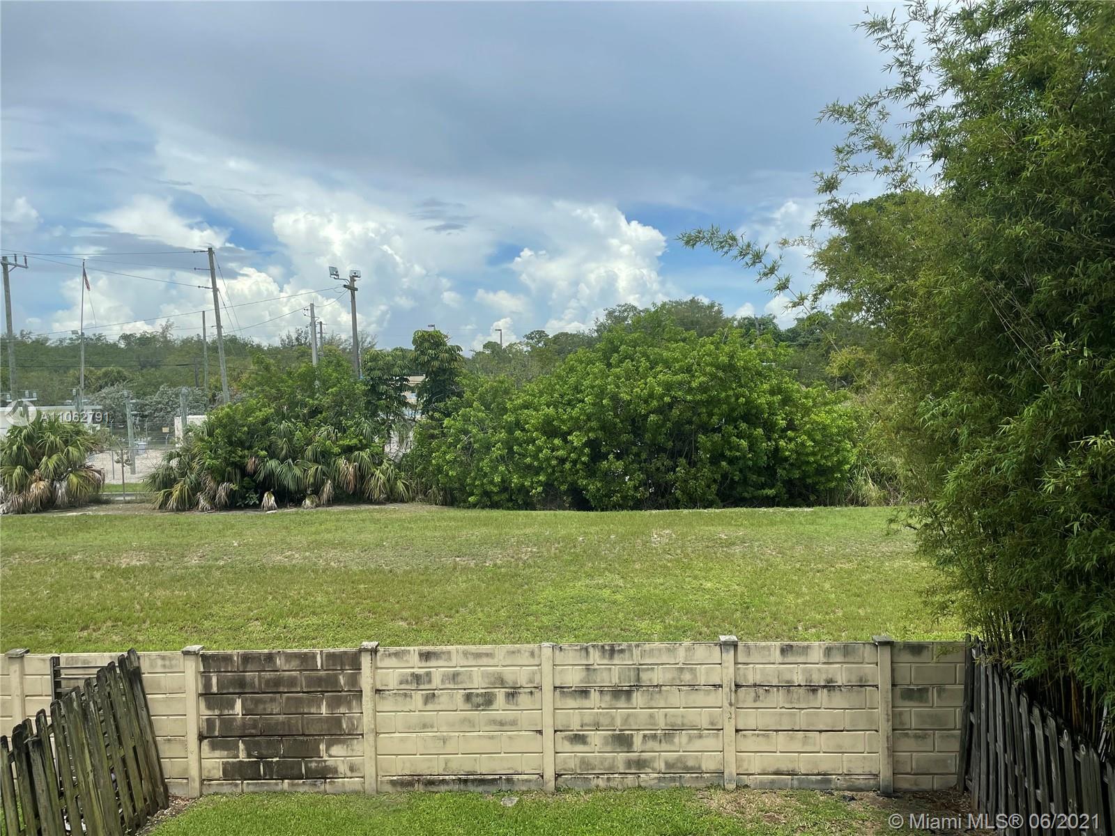 BIRD VILLAS CONDO - Residential