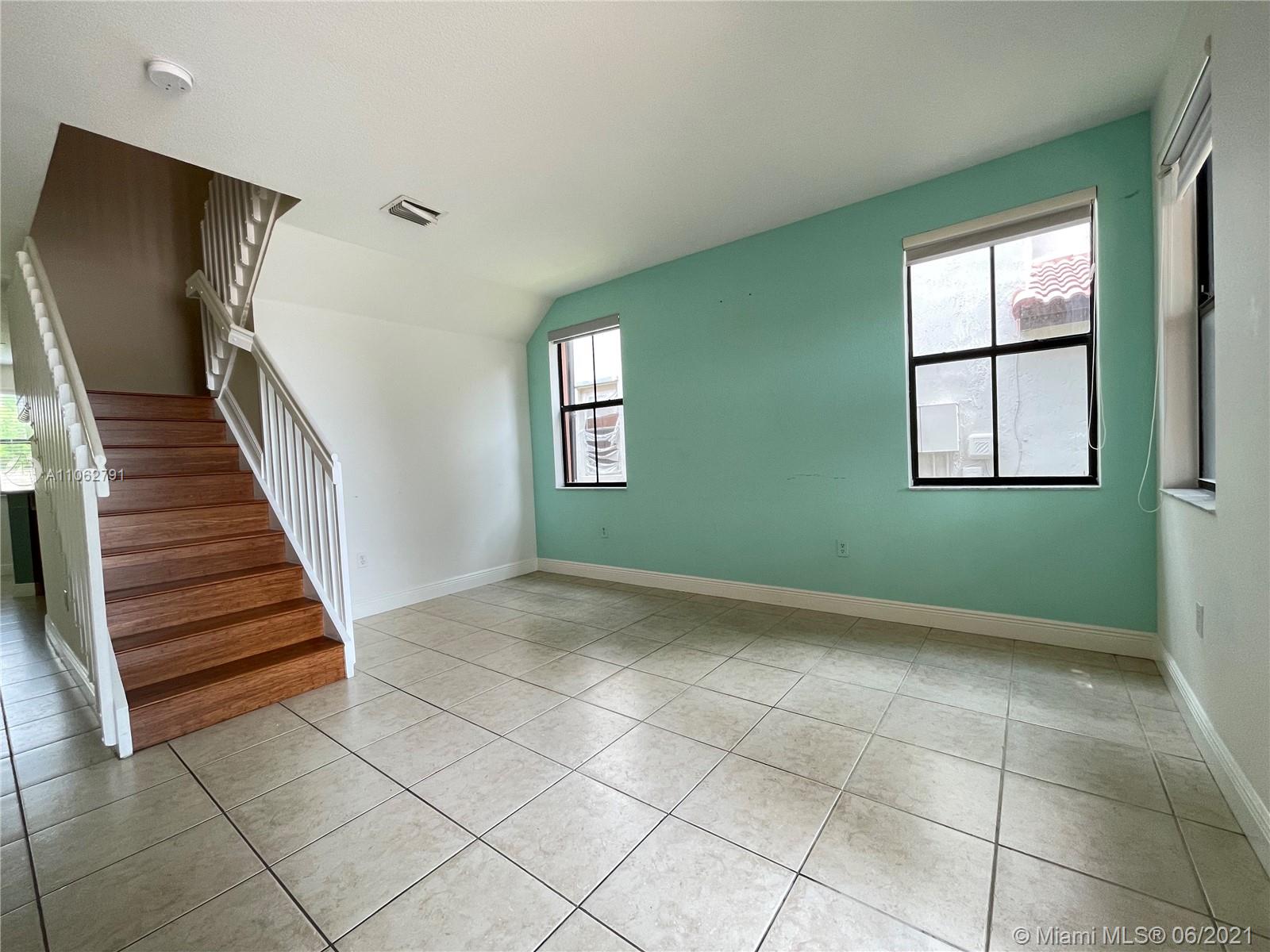 BIRD VILLAS CONDO - Residential