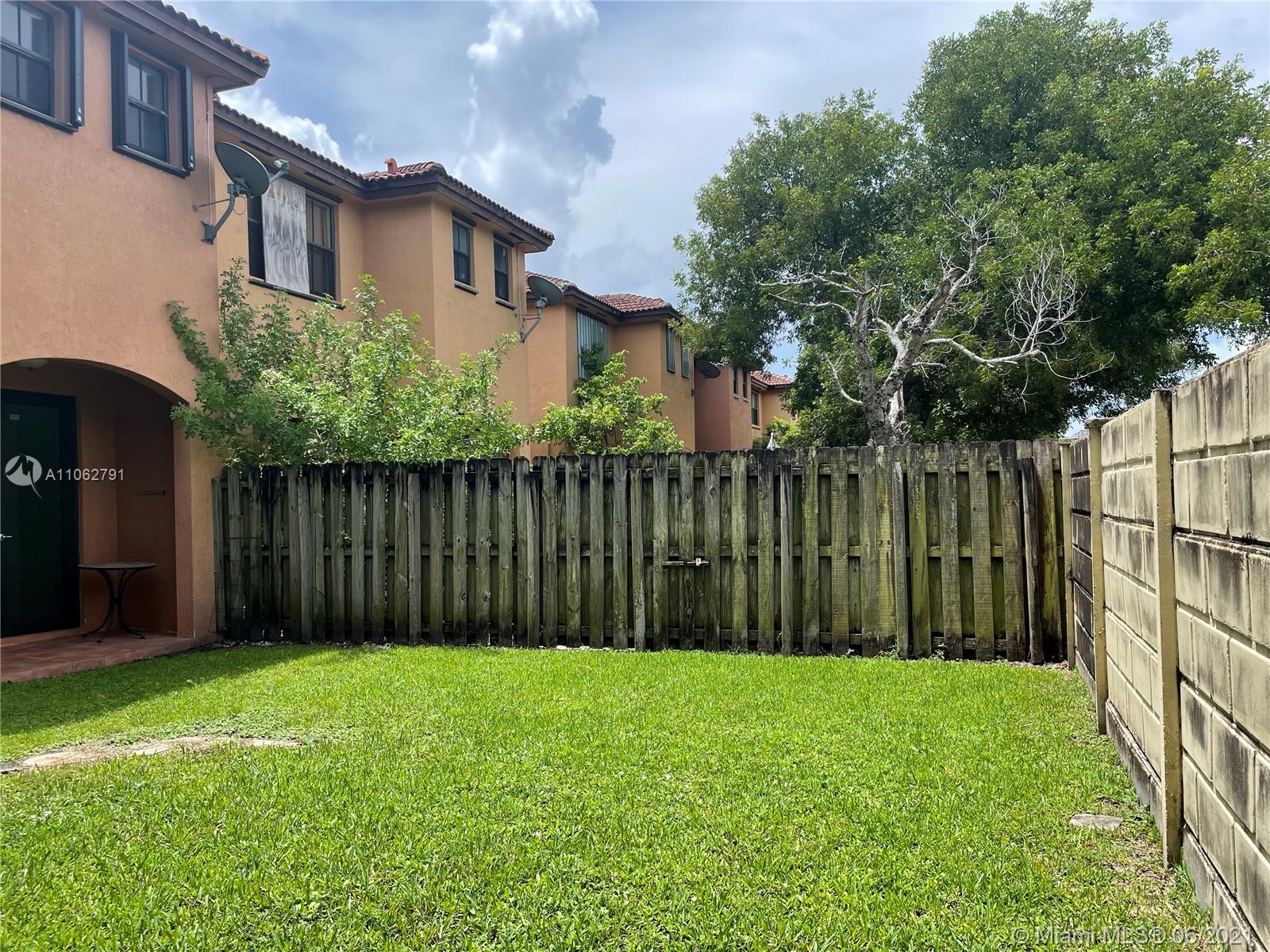 BIRD VILLAS CONDO - Residential