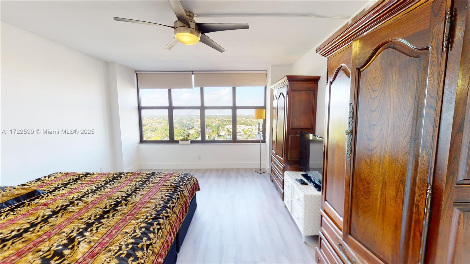 OLYMPUS CONDO - Residential