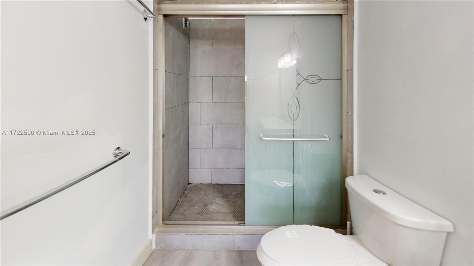 OLYMPUS CONDO - Residential