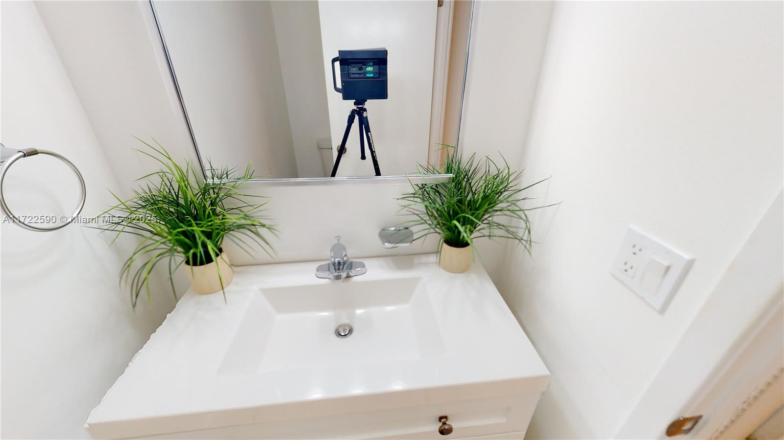 OLYMPUS CONDO - Residential