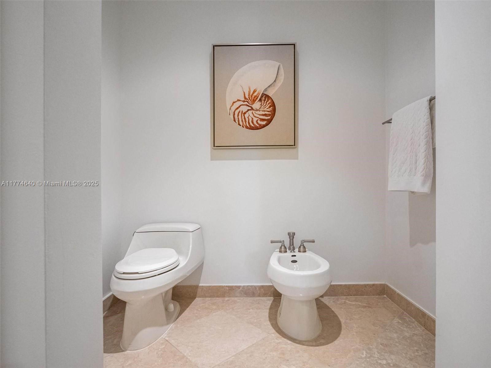 VILLAS OF POSITANO CONDO - Residential