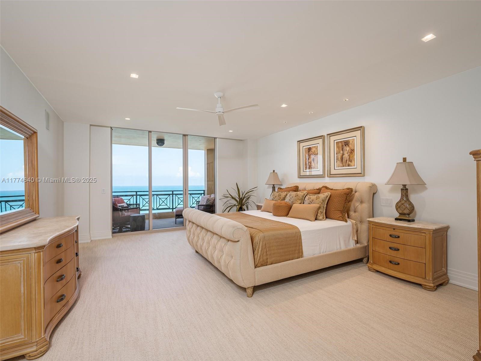VILLAS OF POSITANO CONDO - Residential