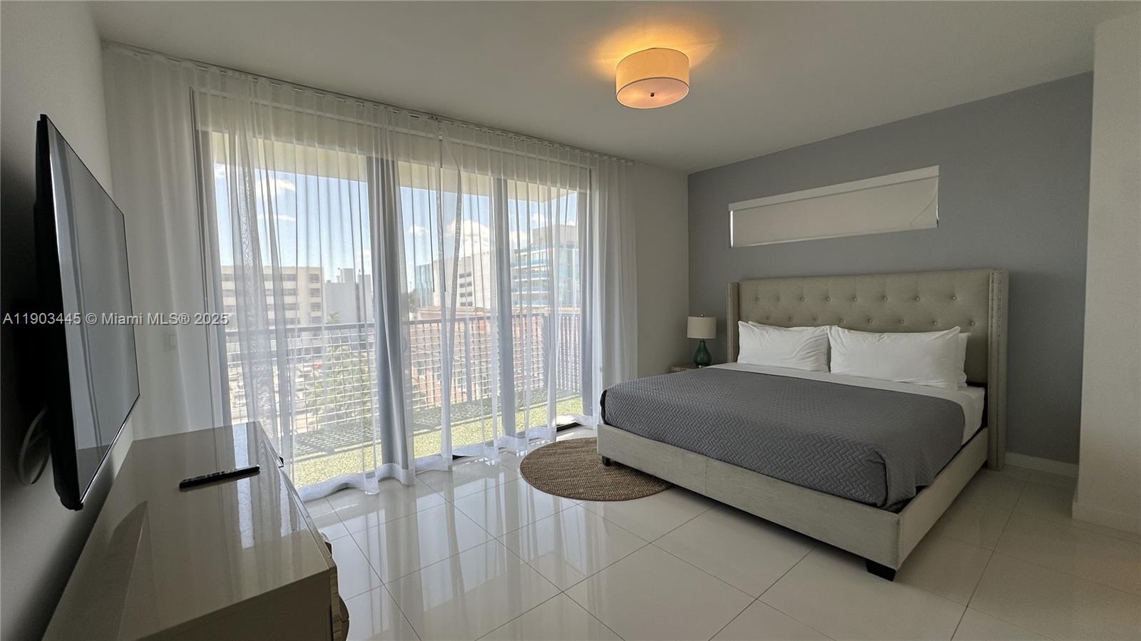 BAY BREEZE RESIDENCES CON - Residential