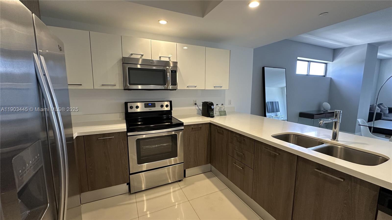 BAY BREEZE RESIDENCES CON - Residential