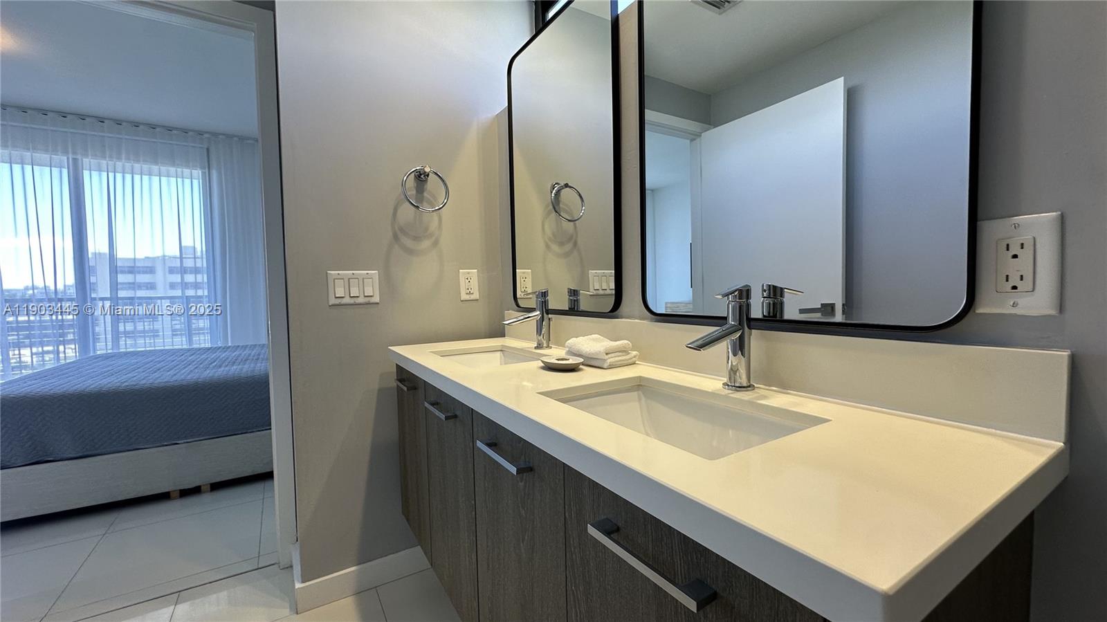 BAY BREEZE RESIDENCES CON - Residential